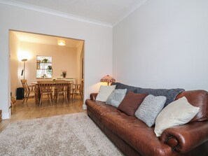 Living area - Meregate Cottage (Margate)
