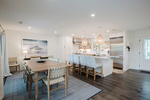 Dining - 22 Sand Dollar - Koi Cottage: Island Serenity, 1st Row, Folly Field (Hilton Head Island)