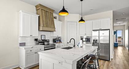 Inviting Family Beach Home with Stunning Views