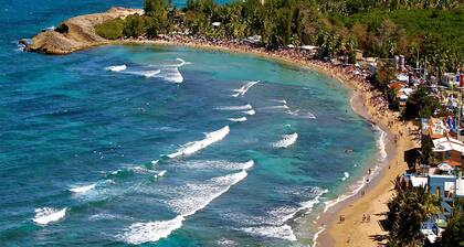 Isabela Jobos Beach Suite, Balcony, 2 min drive to beach, 2 min walk to plaza