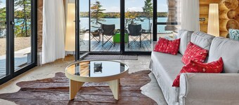 Cedar Heaven Lake Lodge