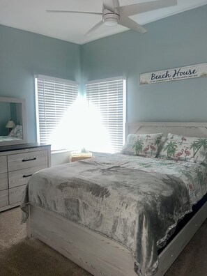 2 bedrooms, iron/ironing board, WiFi