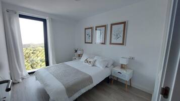 Bügeleisen/Bügelbrett, WLAN, Bettwäsche