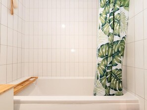Hårtørrer, håndklæder, Sæbe, Shampoo