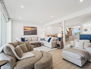 Smart TV - Oceanview Townhome w/ Hot Tub & Modern Design (Bethany Beach)