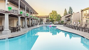 Pool - Anaheim | Family Disney Retreat | Pool + Parks | 2BR (Anaheim)