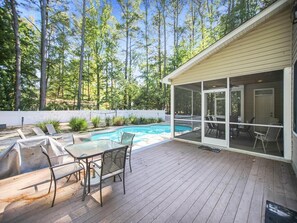 Pool - Spacious Beach House w/ Pool & Home Room (Bethany Beach)