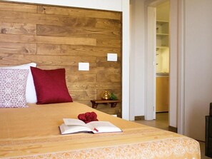Trang trí khác biệt, trang bị nội thất với thiết kế riêng biệt 