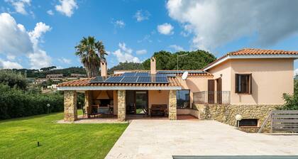 Villa Ulivi 10 â Is Molas Golf Resort, Ă©lĂ©gance et confort prĂšs des plages de Sardaigne