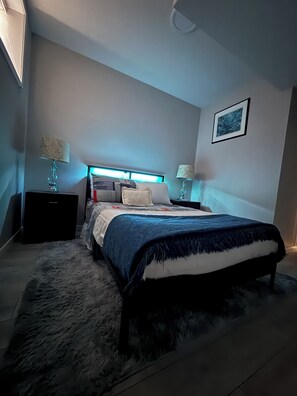 2 habitaciones, tabla de planchar con plancha y wifi gratis 