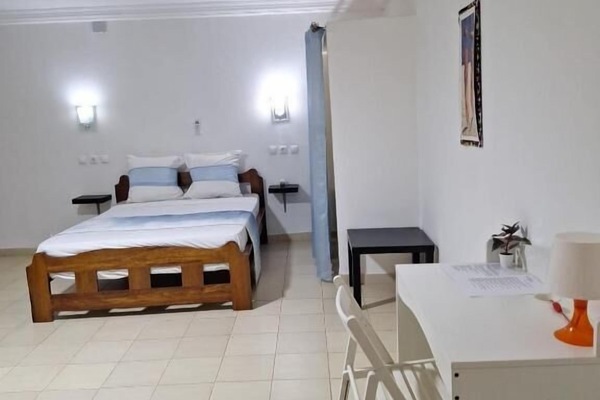Double Room | Soundproofing, WiFi (free), bed sheets