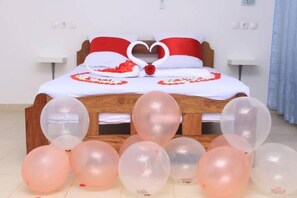Sistema de insonorización, wifi gratis y ropa de cama 