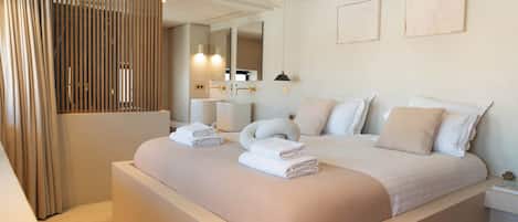 Fer et planche Ă repasser, Wi-Fi, draps fournis