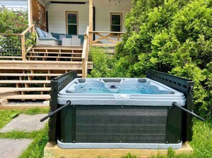 Terrace/patio - Heated Swimming Pool/HotTub/Sauna/BBQ Grill/Gym/7bedrooms/3bathrooms (Tannersville)