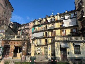 Exterior - Amazing 1-bedroom apartment in enchanting Torino near city center (Torino)