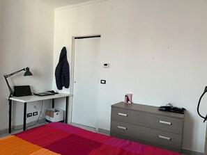1 bedroom, desk, iron/ironing board, free WiFi - Amazing 1-bedroom apartment in enchanting Torino near city center (Torino)