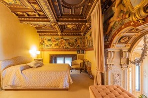 WiFi, bed sheets - Vrbo Property (Griante)