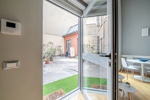 Interior - GuestHost - Amazing Milan Loft - 350 m far from Dateo Station (Milano)