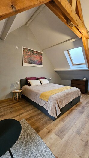 3 Schlafzimmer, Bügeleisen/Bügelbrett, WLAN, Bettwäsche