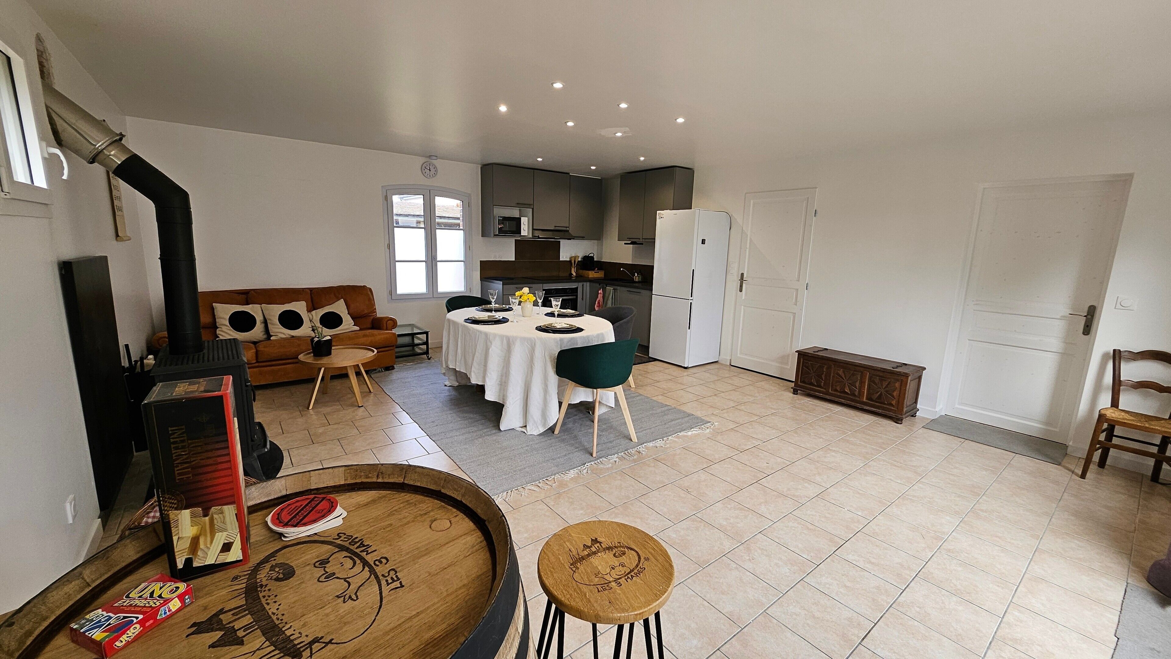 Télévision, table de tennis de table