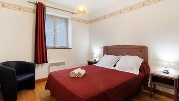 Tabla de planchar con plancha y wifi