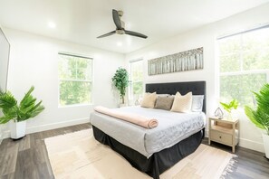 مكواة/لوح كي وواي فاي وملاءات أسرّة