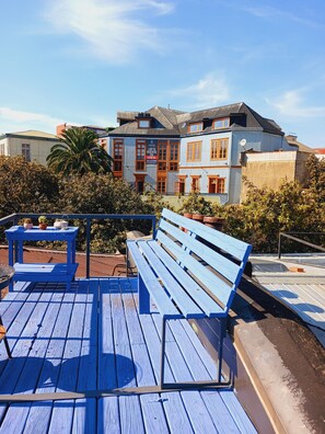 Outdoor dining - Vrbo Property (Valparaíso)