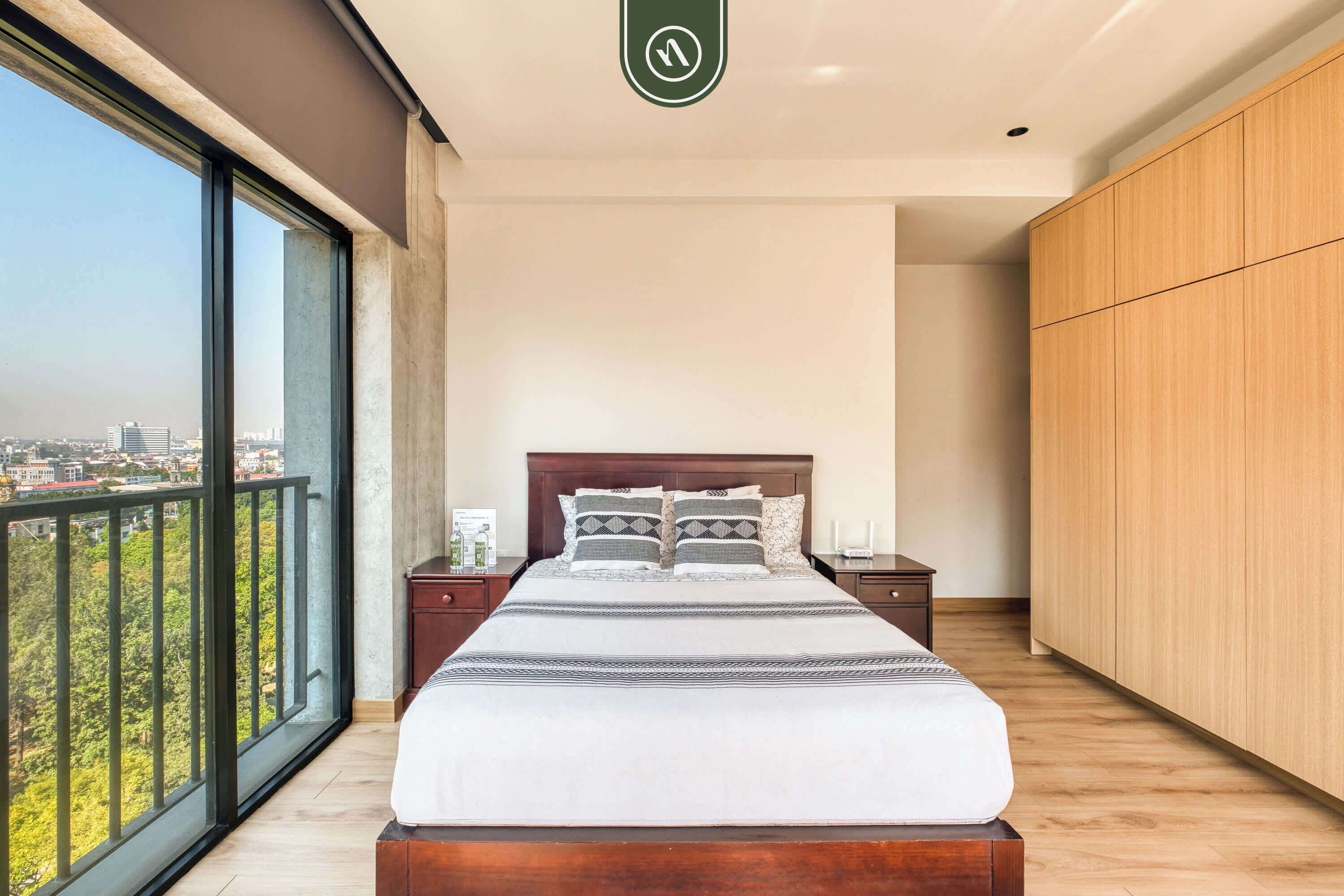 1 habitación, decoración personalizada y muebles diferentes 