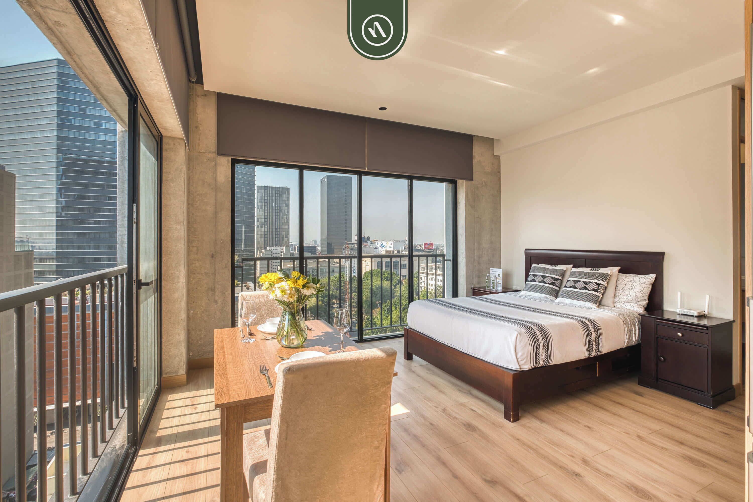 1 habitación, decoración personalizada y muebles diferentes 