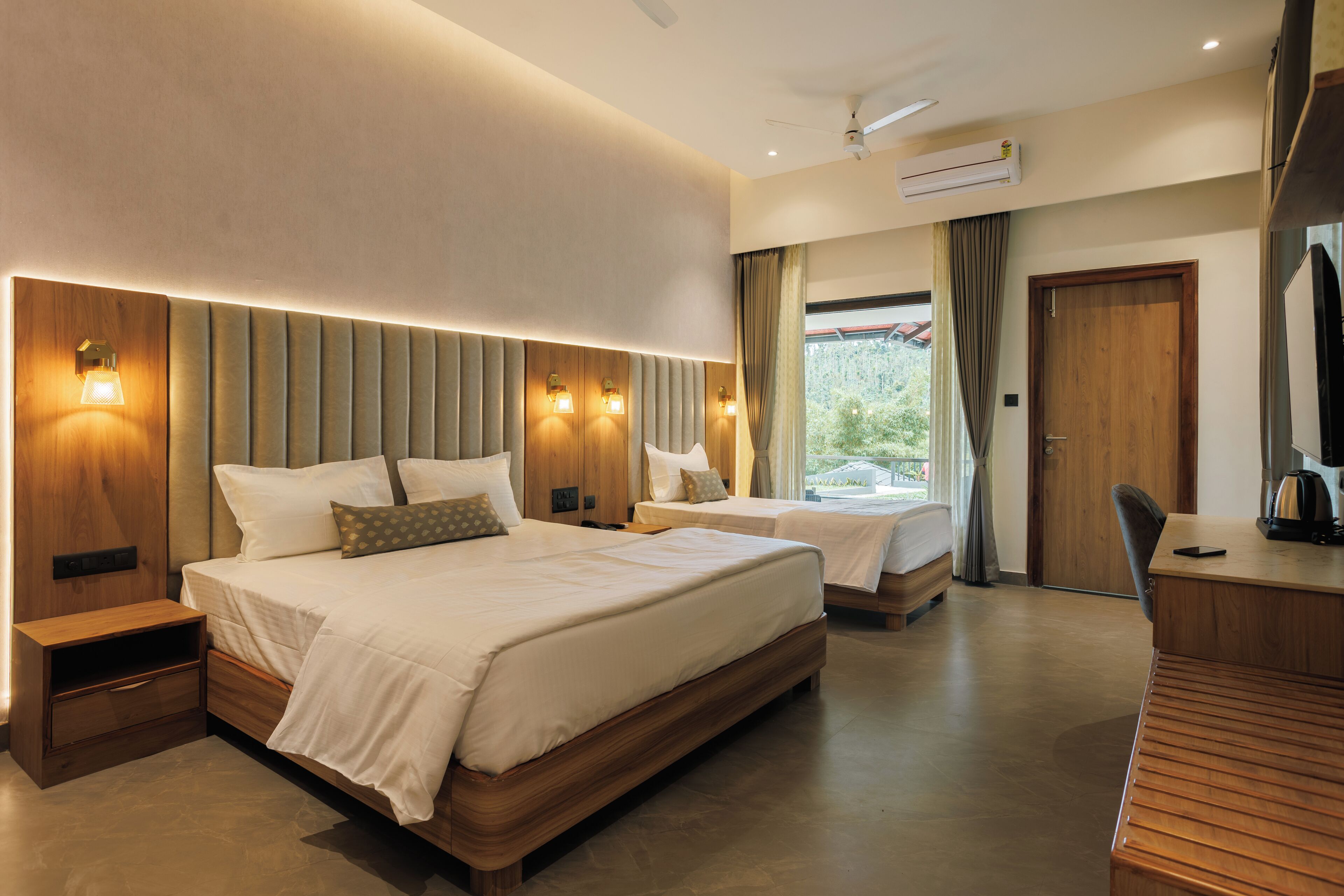 Superior Triple Room, Balcony, Valley View | Free WiFi