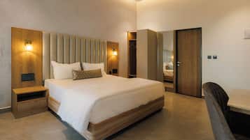 Superior Double Room, Balcony, Garden View | Soundproofing, free WiFi