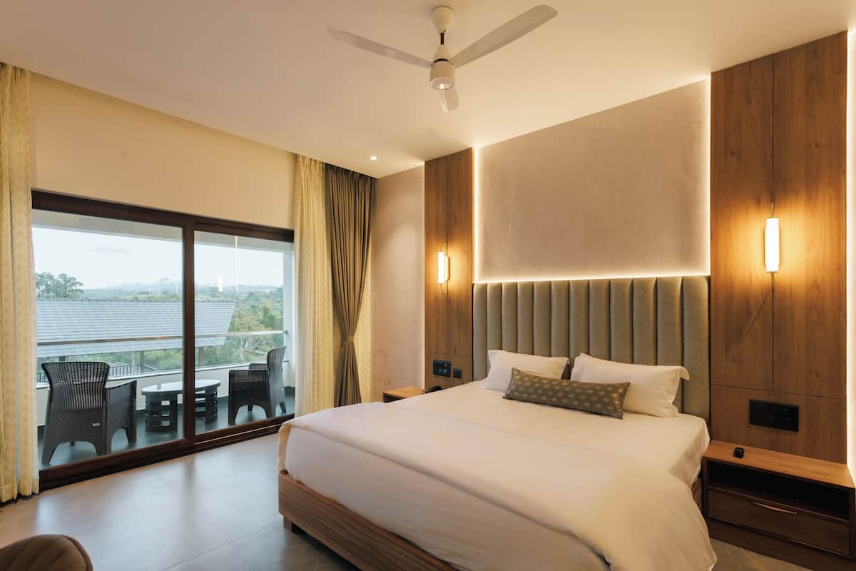 Premier Tek Büyük Yataklı Oda, Balkon, Vadi Manzaralı | Ücretsiz kablosuz İnternet