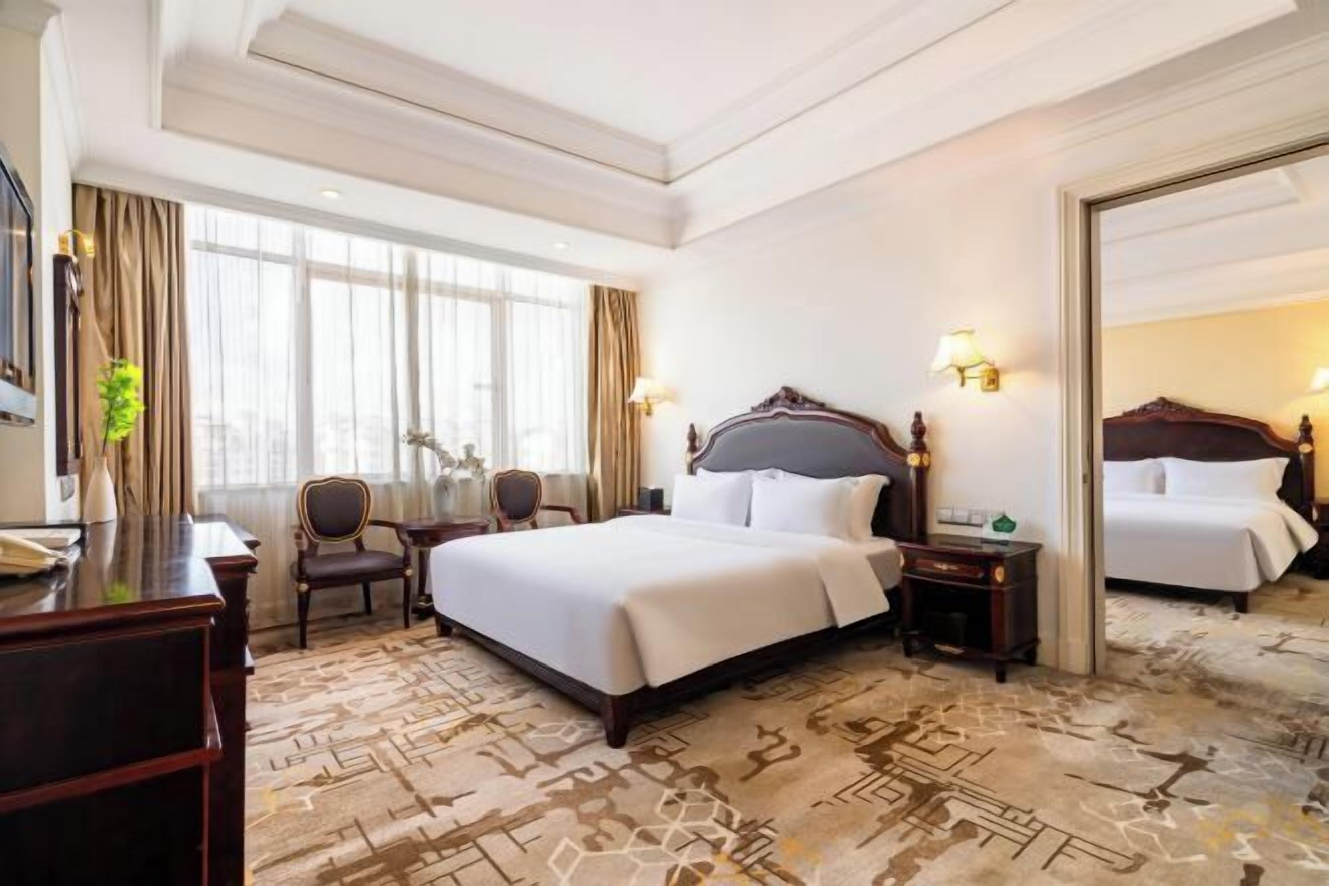 Laptopgeeigneter Arbeitsplatz, kostenloses WLAN