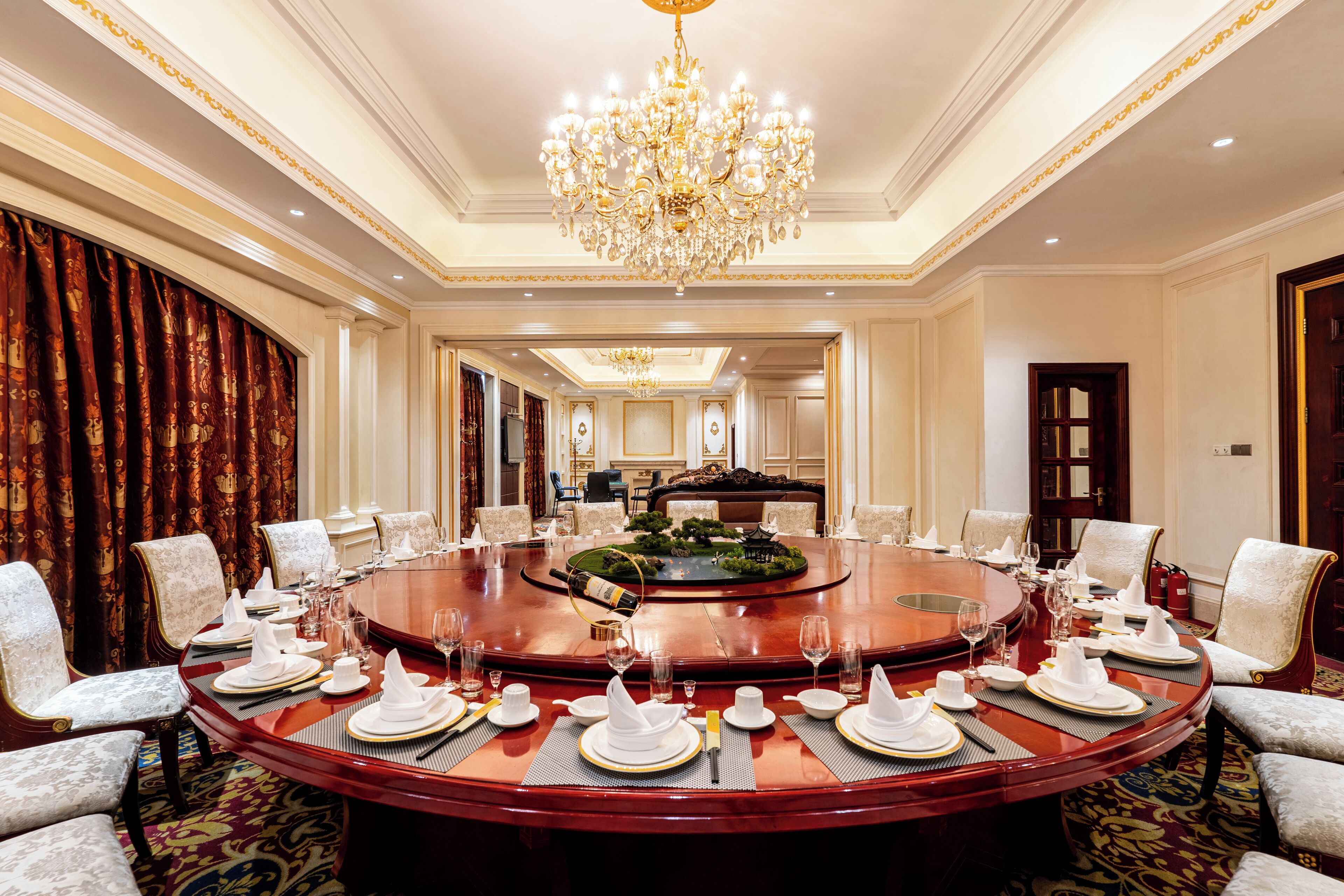 Banquet hall