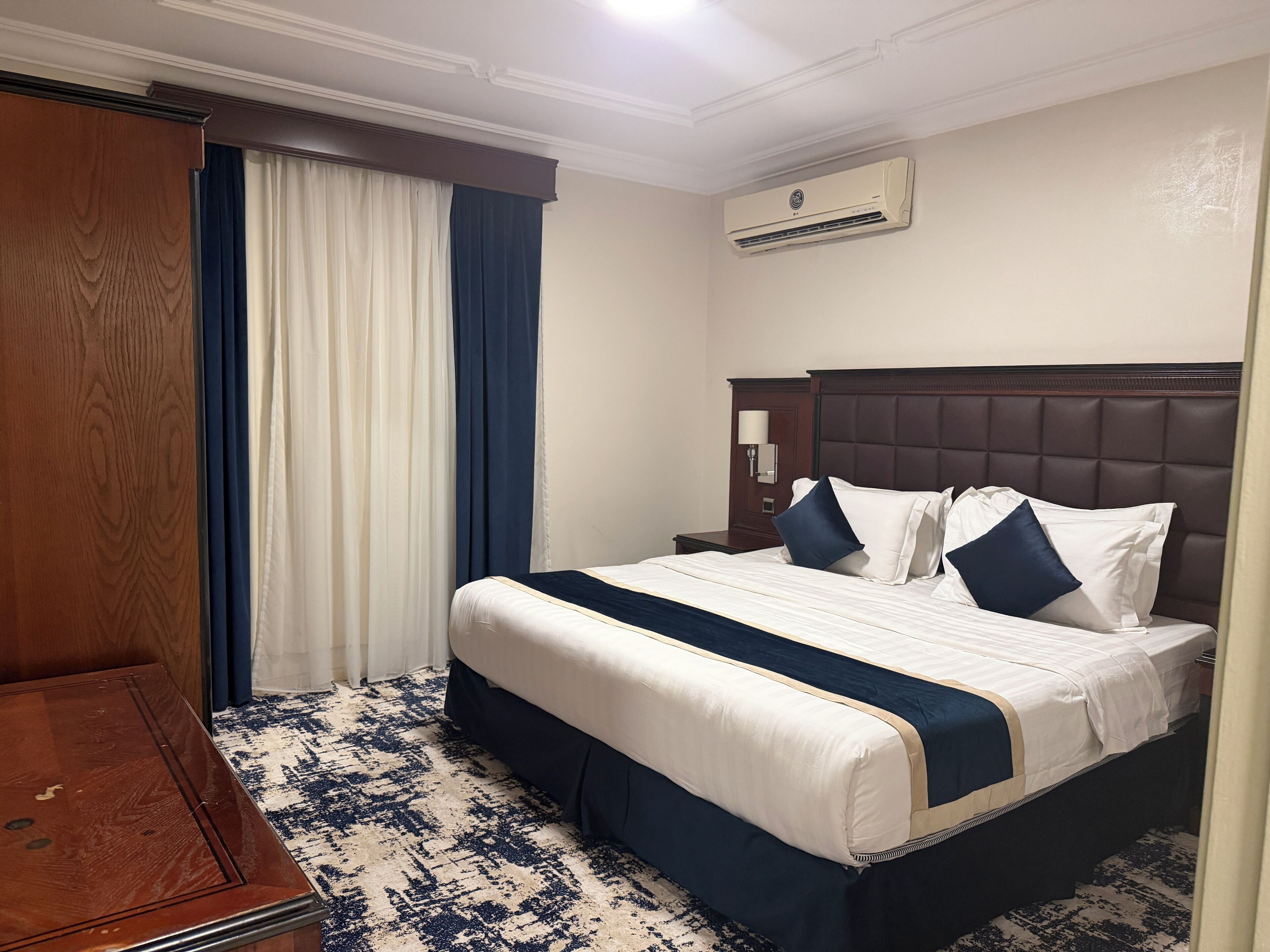 Deluxe Room, Private Bathroom, City View