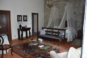 Bügeleisen/Bügelbrett, WLAN, Bettwäsche