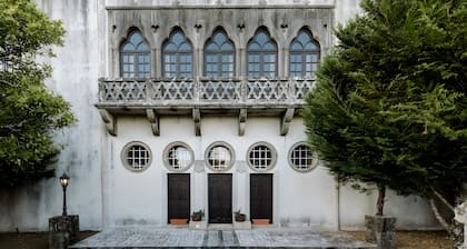 Villa 'Castelo De Portuzelo' with River Views, Private Pool and Wi-Fi