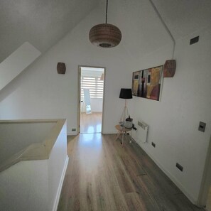 Interior - Spacious 6-bedroom house in wonderful Puerto Varas with AC (Puerto Varas)