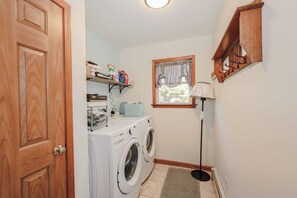 Interior - Superb 4-bedroom house with pool in charming Wells (Wells)