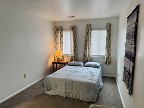 Internet, bed sheets