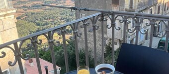 Authentic and spacious T3 apartment