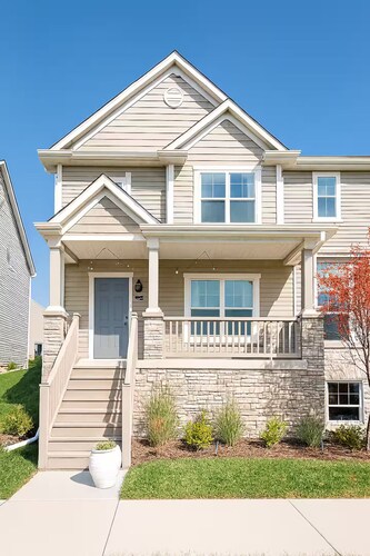 Home-away-from-home, Entire home in West Des Moines, Iowa