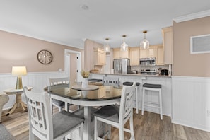 Dining - New Listing! Lagoon Villa 35 - Near Beach/Pool! (Isle of Palms)