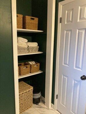 Interior - The Tranquil Townhouse (El Campo)