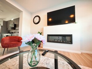 Interior - 3 bedroom + office full house in the heart of Southfork Leduc (Leduc)