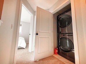 Iron/ironing board, WiFi, bed sheets