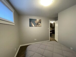 Ferros/tábuas de passar roupa, Wi-Fi, roupa de cama