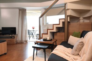 TV - Dione Central Loft (Iraklio)