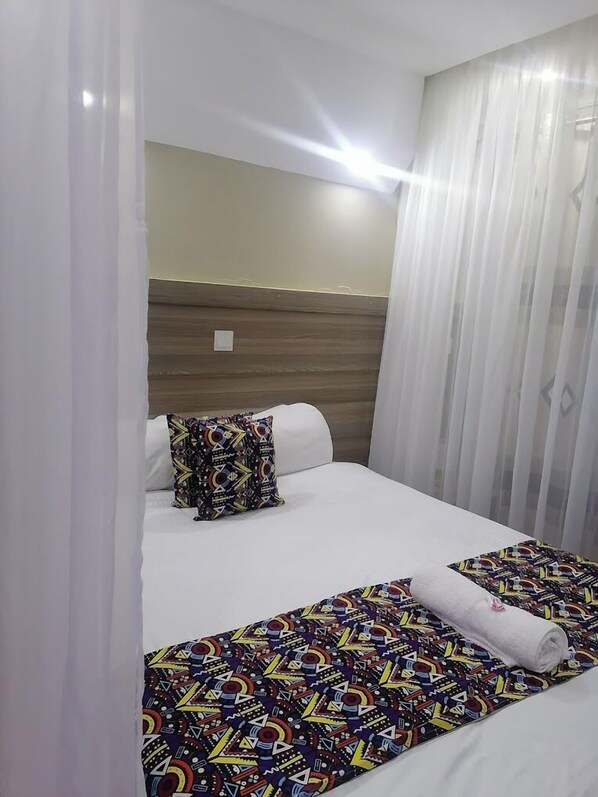 Deluxe Double Room | Free WiFi, bed sheets - OHM Village Inn Kitui (Kitui)