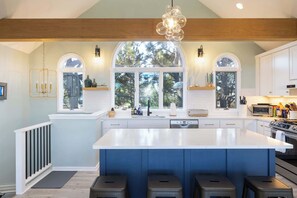 Fridge, microwave, oven, stovetop - 5min to Beach w Resort Perks! Renovated CLR Home (Corolla)